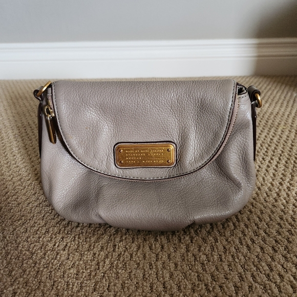 MARC BY MARC JACOBS 'New Q - Mini Natasha' Crossbody Bag - CEMENT - Picture 2 of 10